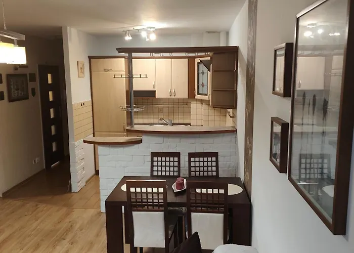 Mieszkanie アパート *